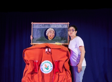 Popcornet starter i O. klasse hos skolelæreren Tove