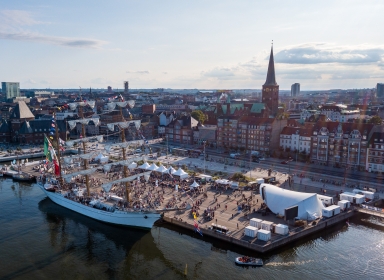 Dronefoto af Herman Sallings Plads. Taget under The Tall Ships Races 2019. Fotograf: Dennis Borup