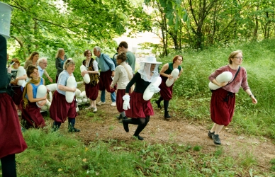 "Banket for bier" - publikumsinddragende forestilling om biernes verden