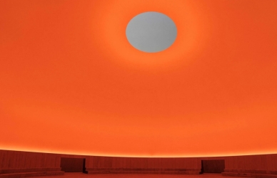 As Seen Below – The Dome, a Skyspace by James Turrell. Foto: Mads Smidstrup ©ARoS, 2025. Taget i forbindelse med James Turrells besøg i As Seen Below, juni 2025.