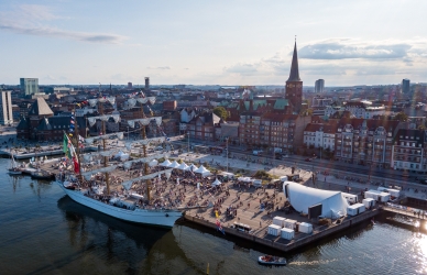 Dronefoto af Herman Sallings Plads. Taget under The Tall Ships Races 2019. Fotograf: Dennis Borup